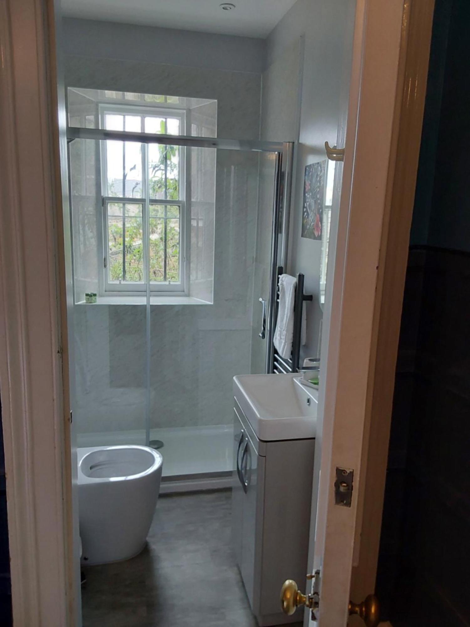East Claremont Guest House エディンバラ エクステリア 写真